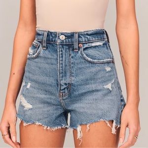 Abercrombie & Fitch | Ultra High Rise Mom Short Sz 29/8